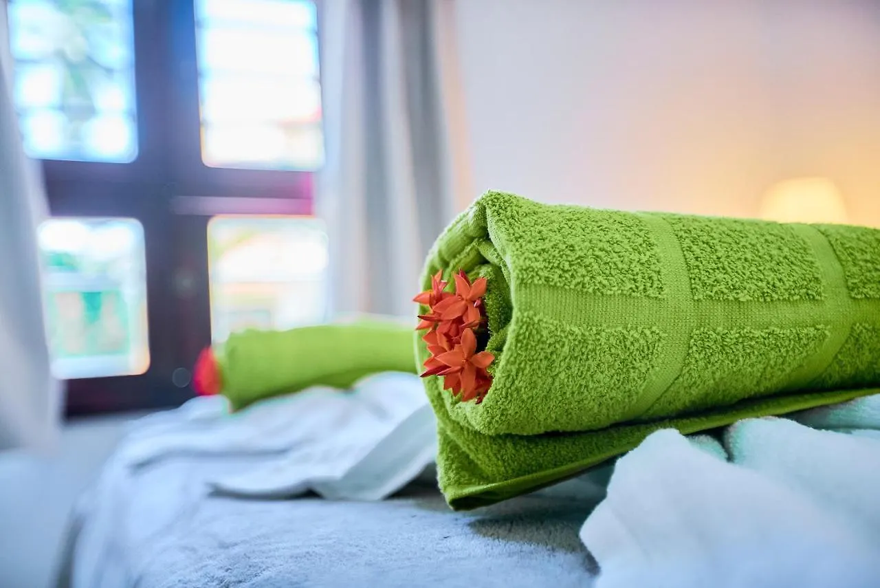 Hotel Sol Caribe Suites - Playa Los Corales - Beach Club, Wifi, Swimming Pool - Calle Aruba Punta Cana