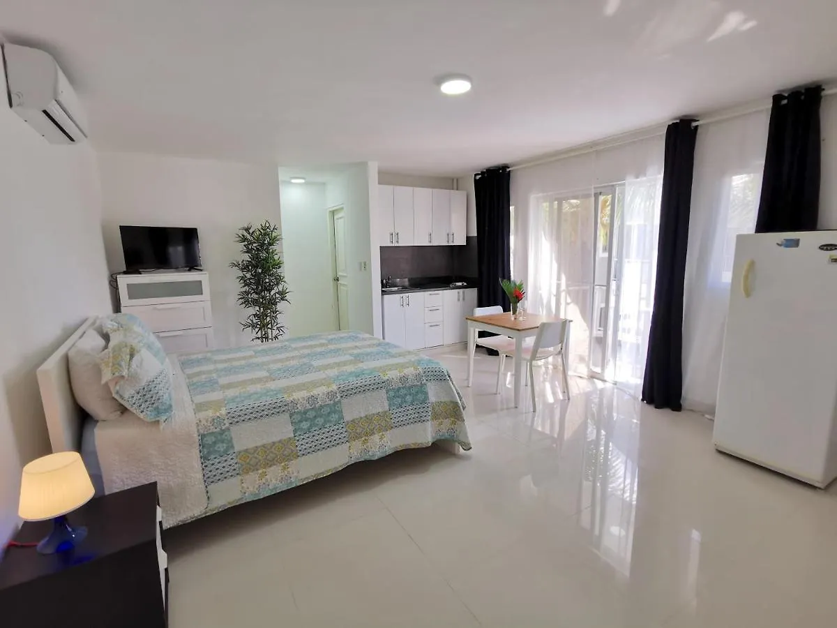 Sol Caribe Suites - Playa Los Corales - Beach Club, Wifi, Swimming Pool - Calle Aruba Punta Cana Hotel