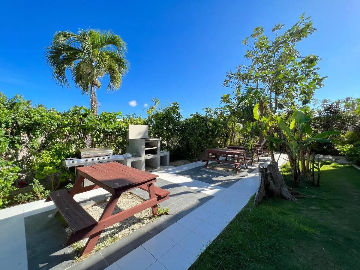 Sol Caribe Suites - Playa Los Corales - Beach Club, Wifi, Swimming Pool - Calle Aruba 4*, Punta Cana